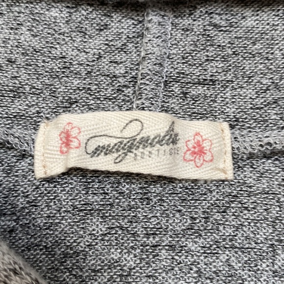 Magnolia Boutique Hooded Hacci Top ๐ Gray Black & Green - Picture 14 of 15